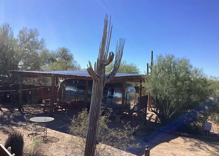 Vintage Airstream Lola Saguaro National Park Guest house 3*