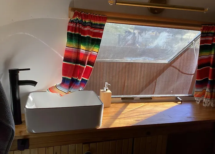 Guest house Vintage Airstream Lola Saguaro National Park
